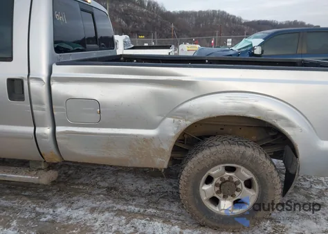 2011 Ford F-250 Xlt из США, поврежденный, VIN 1FT7W2B62BEC56611